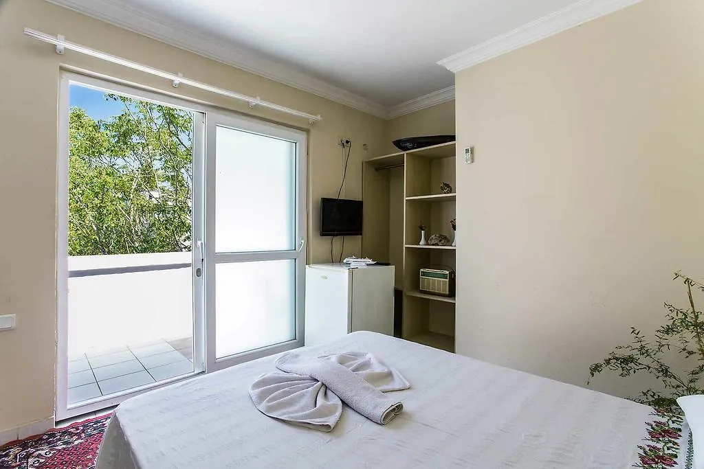 Hotell Laguna Otel Pansiyon Izmir